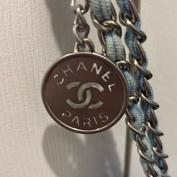 CHANEL DENIUM Shoulder Tote/Hobo Bag w Chanel snaps with charm - Picture 5 of 16